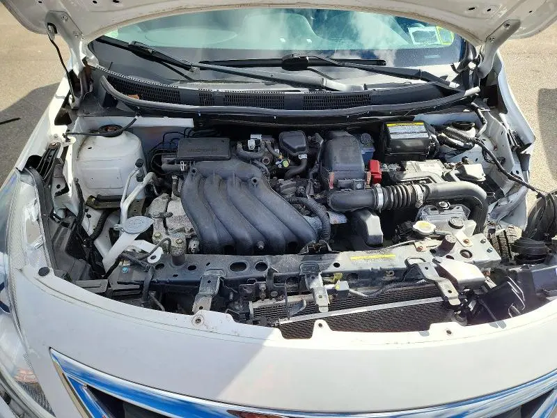 2019 NISSAN VERSA SV  