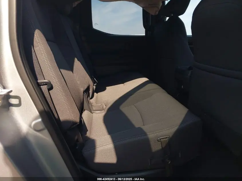 2024 TOYOTA TACOMA SR5 4WD