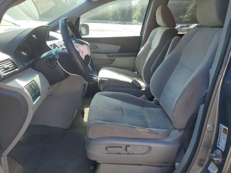 2011 HONDA ODYSSEY LX  