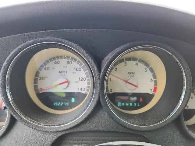 2010 DODGE CHARGER SXT  