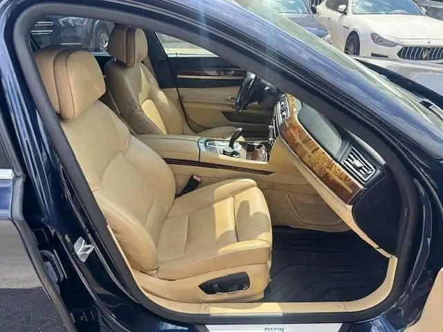 2015 BMW 750 XI  