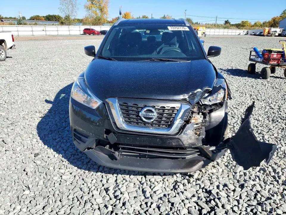 2018 NISSAN KICKS SV  