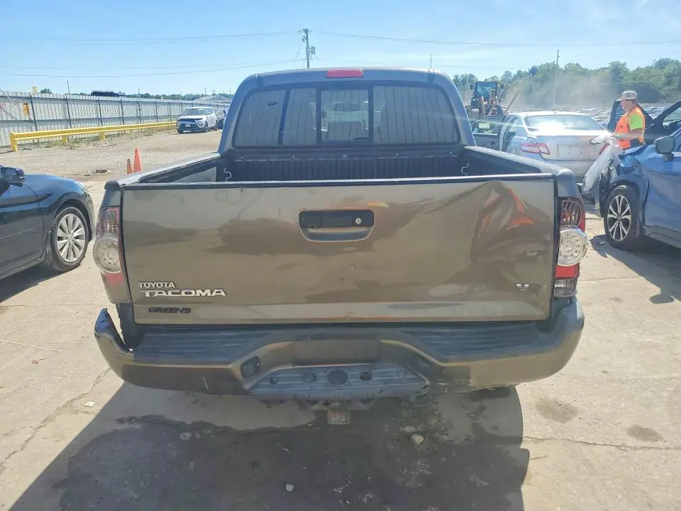 2013 TOYOTA TACOMA V6  