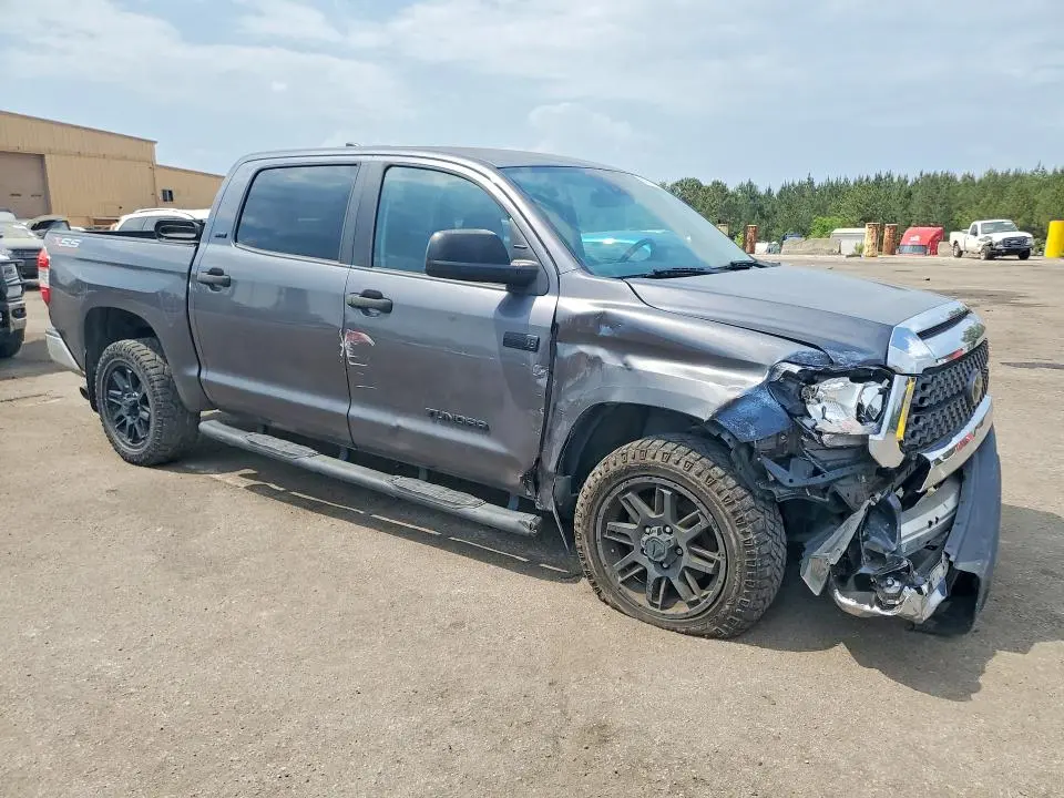 2021 TOYOTA TUNDRA CREWMAX SR5  