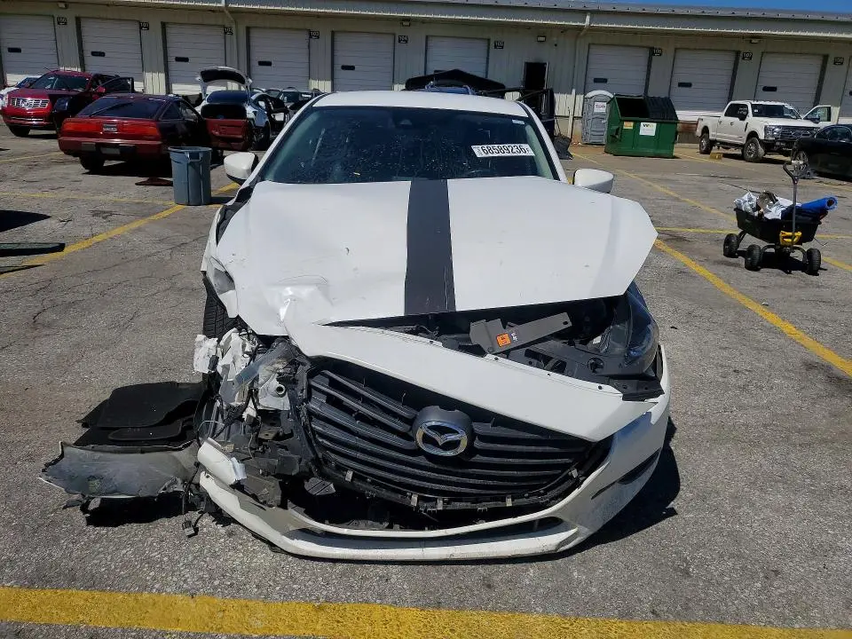 2018 MAZDA 3 TOURING  