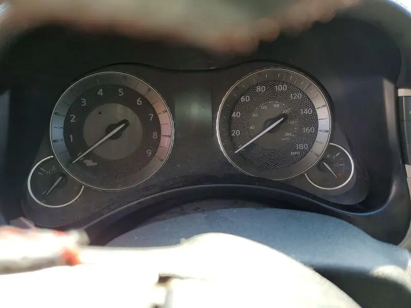 2011 INFINITI M37 X  