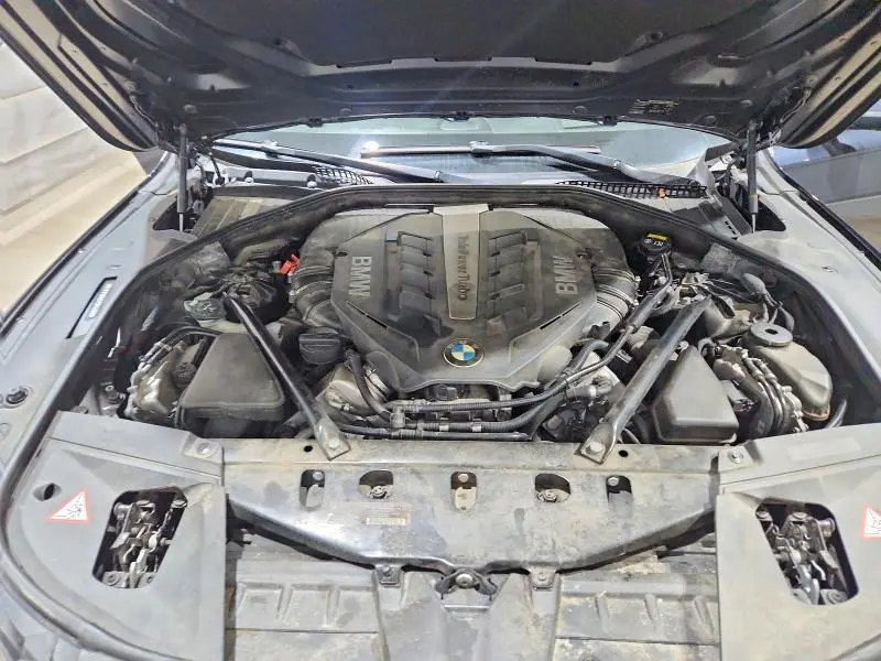 2015 BMW 750 LXI  