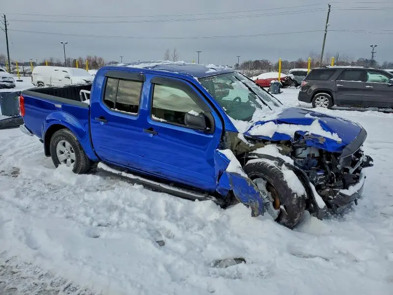 2013 NISSAN FRONTIER S  