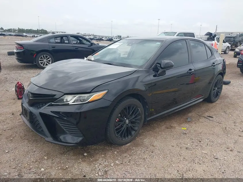 2019 TOYOTA CAMRY SE