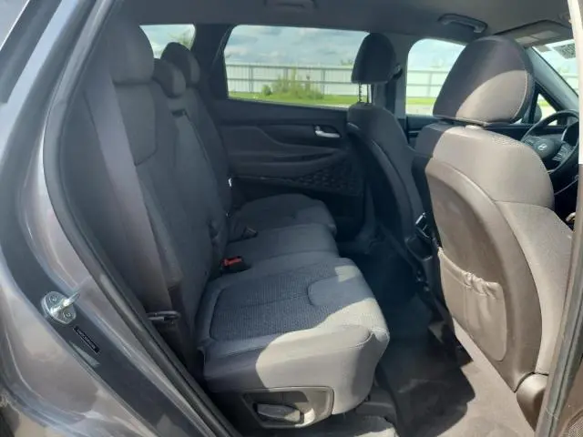 2019 HYUNDAI SANTA FE SE  