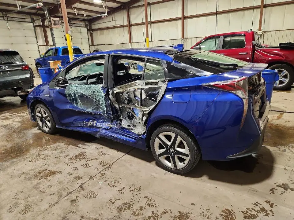 2016 TOYOTA PRIUS FOUR TOURING  