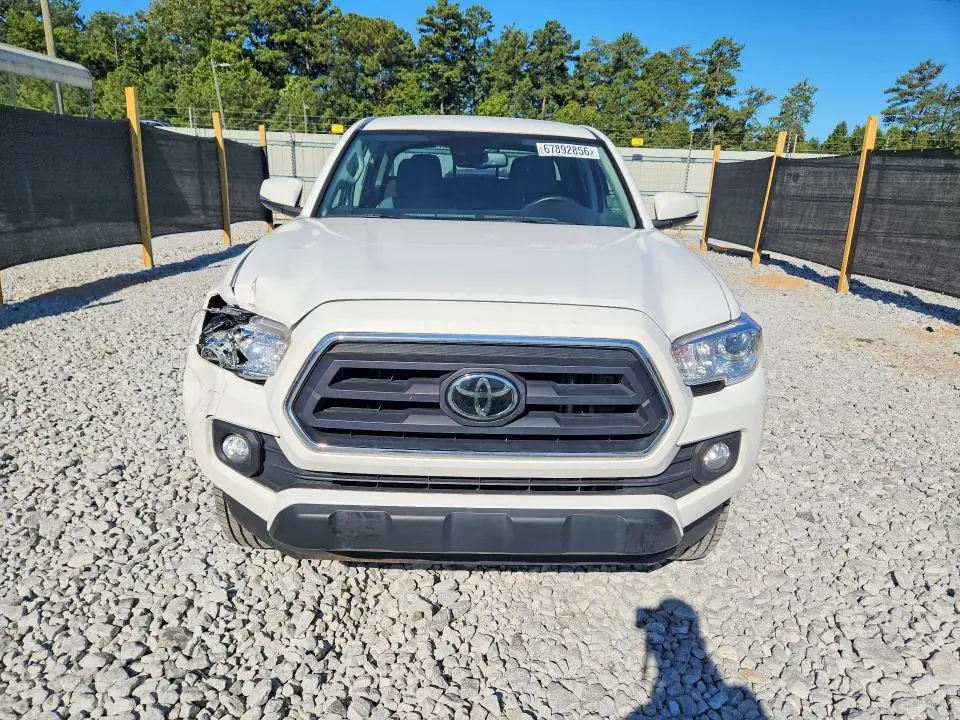 2022 TOYOTA TACOMA SR5 V6  