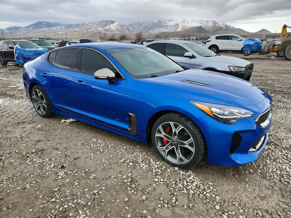 2019 KIA STINGER GT  