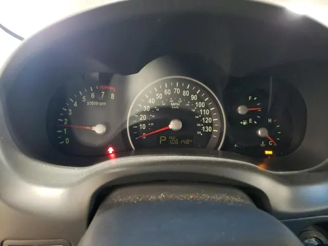 2011 KIA SEDONA LX