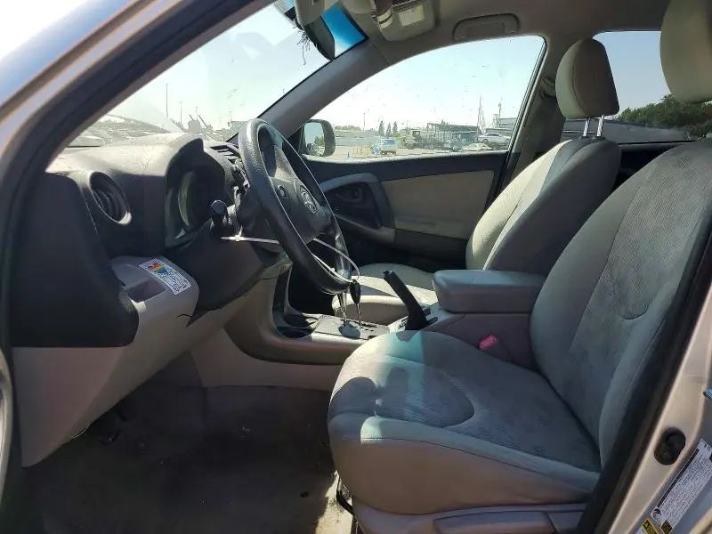 2011 TOYOTA RAV4 BASE  