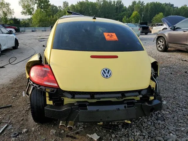 2012 VOLKSWAGEN BEETLE   