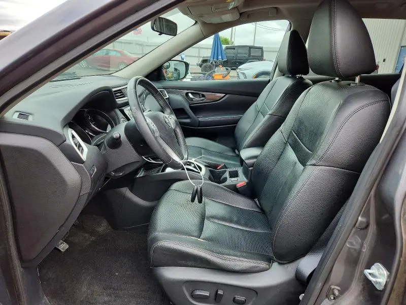2016 NISSAN ROGUE SL  