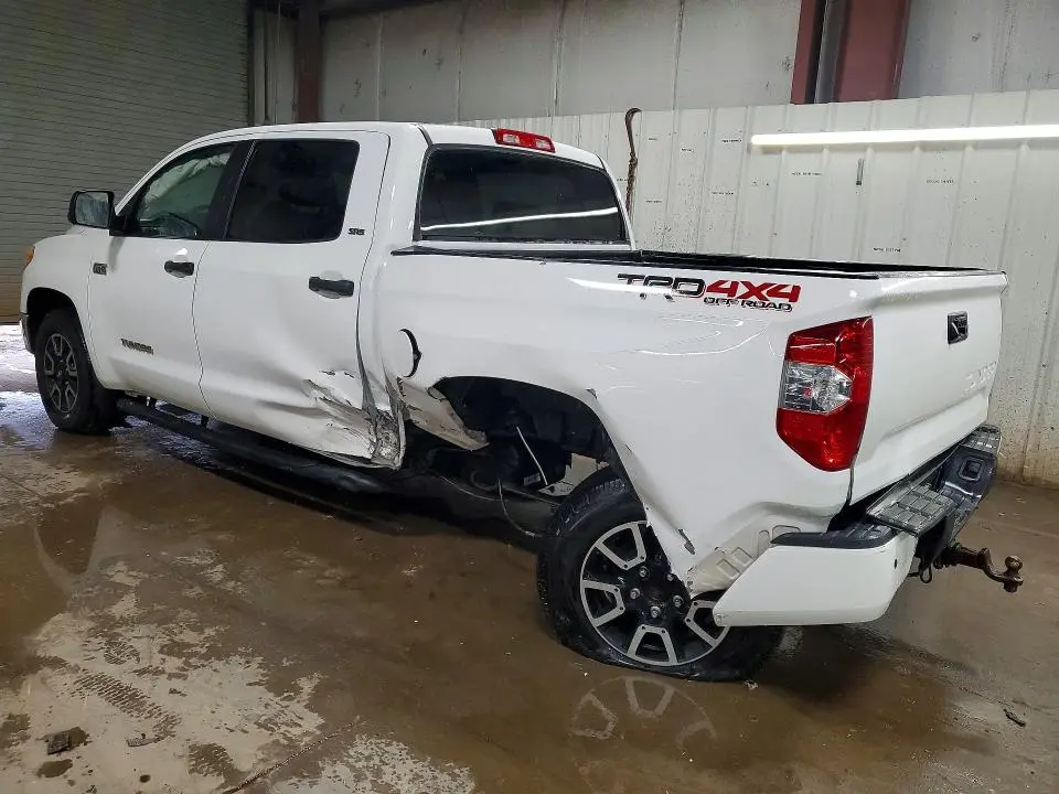 2017 TOYOTA TUNDRA SR5  