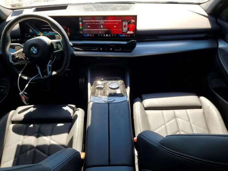 2024 BMW 530 XI  