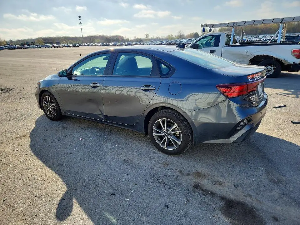2022 KIA FORTE LXS  