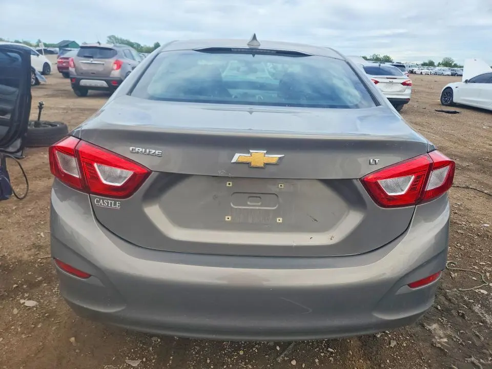 2018 CHEVROLET CRUZE LT  