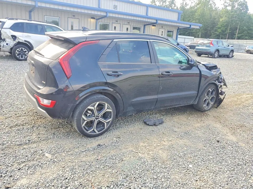 2024 KIA NIRO EX  