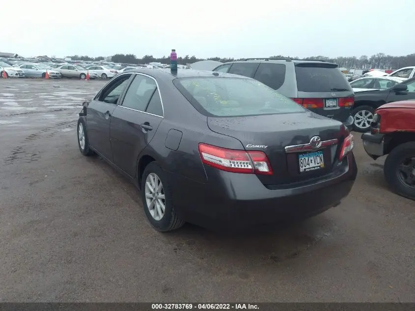 2010 TOYOTA CAMRY 