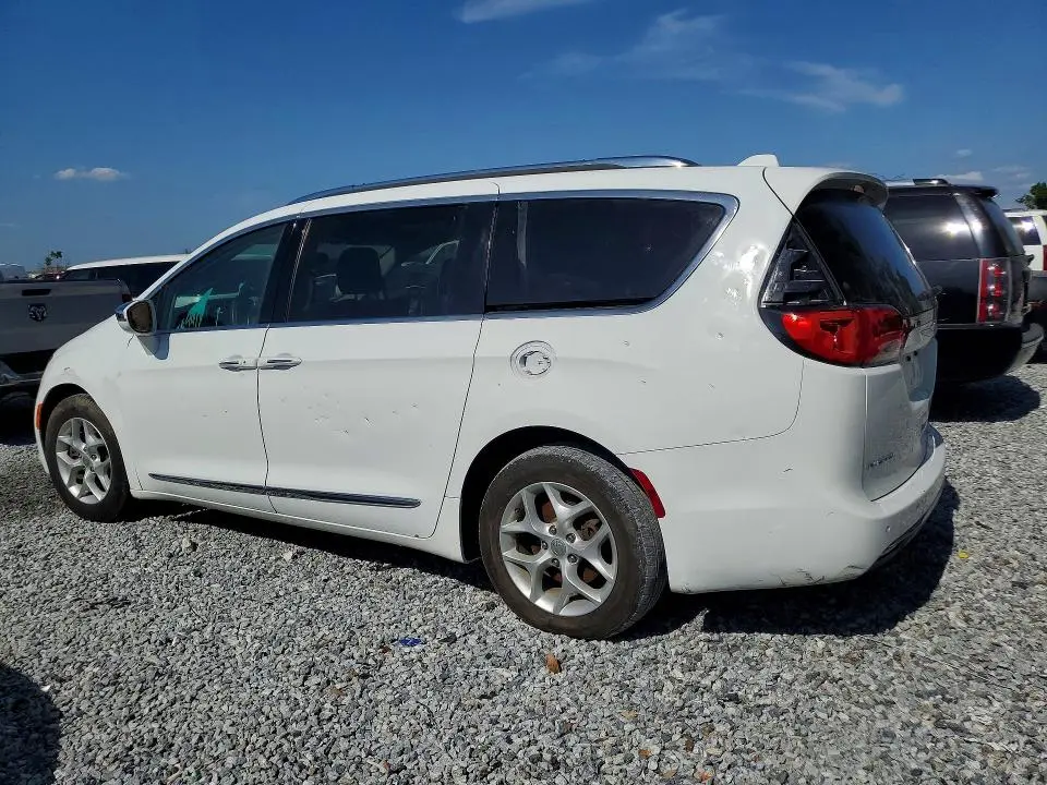 2018 CHRYSLER PACIFICA LIMITED  