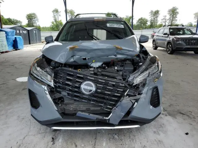 2024 NISSAN KICKS SV  
