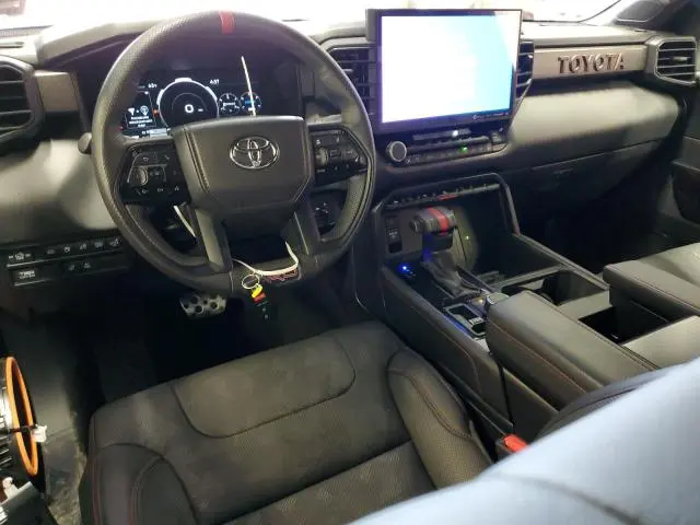 2024 TOYOTA TUNDRA CREWMAX LIMITED  