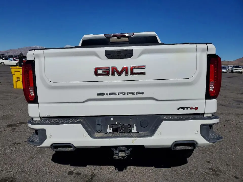 2021 GMC SIERRA K1500 AT4  