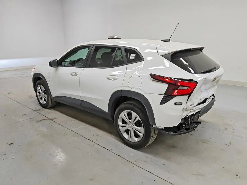 2025 CHEVROLET TRAX LS  