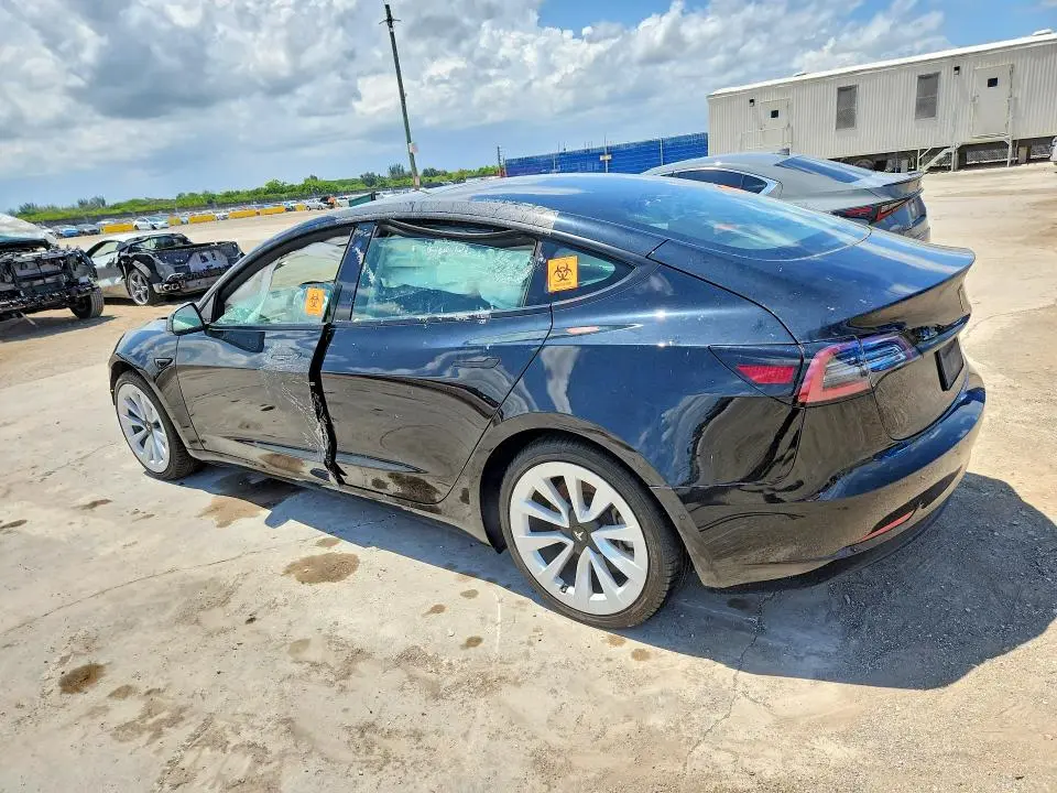 2022 TESLA MODEL 3   