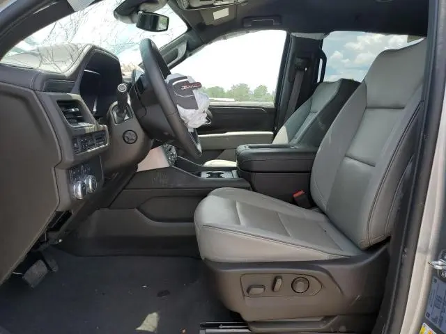 2024 GMC YUKON XL K1500 SLT  