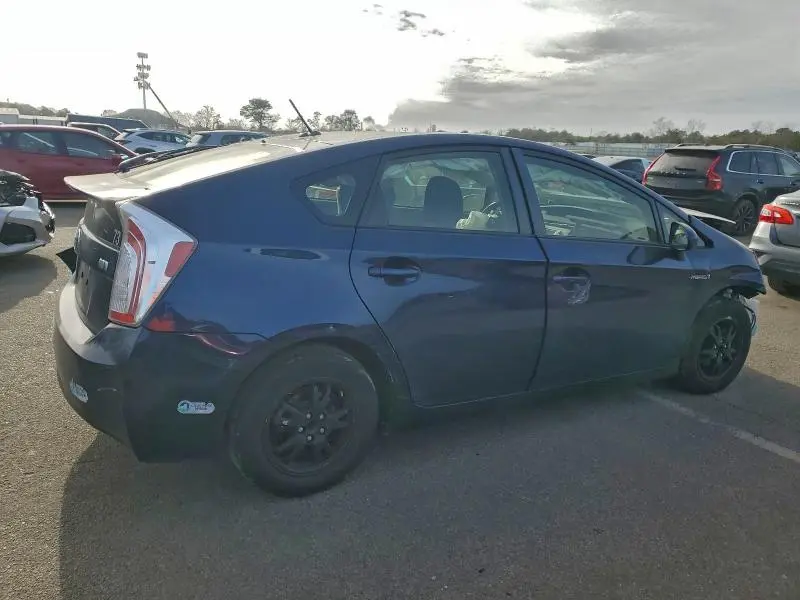 2013 TOYOTA PRIUS   