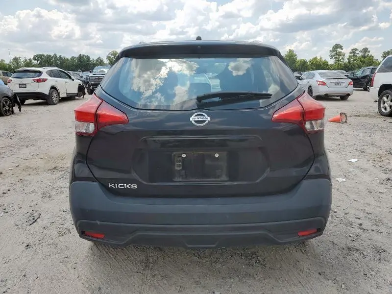 2019 NISSAN KICKS S  