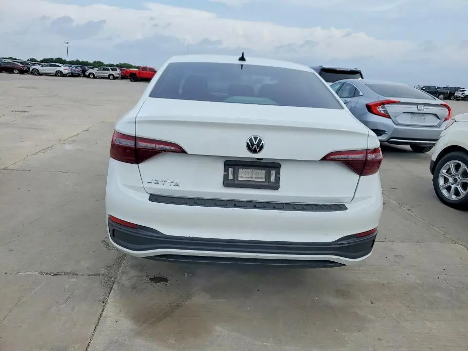 2022 VOLKSWAGEN JETTA SPORT  