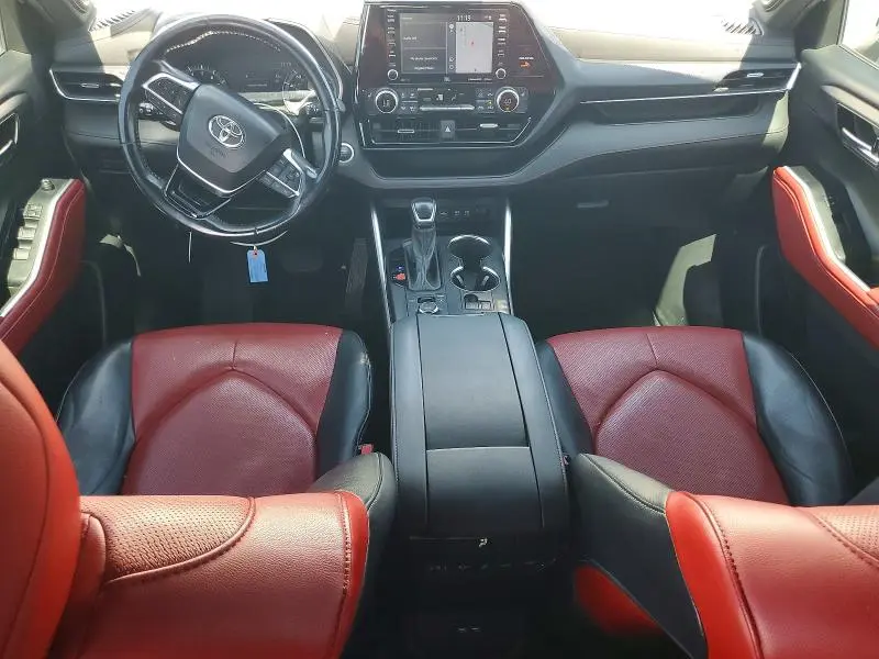 2021 TOYOTA HIGHLANDER XSE  