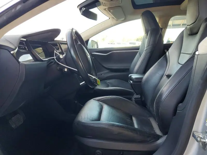 2015 TESLA MODEL S   
