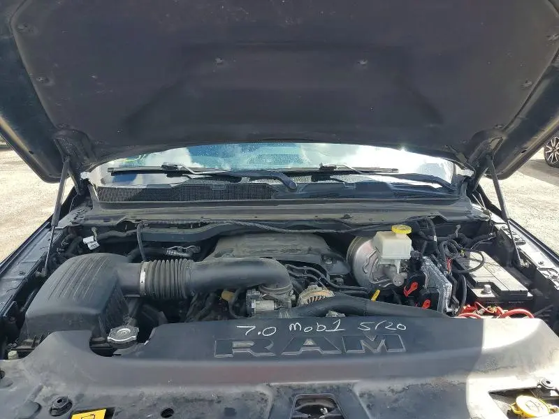 2019 RAM 1500 LARAMIE  