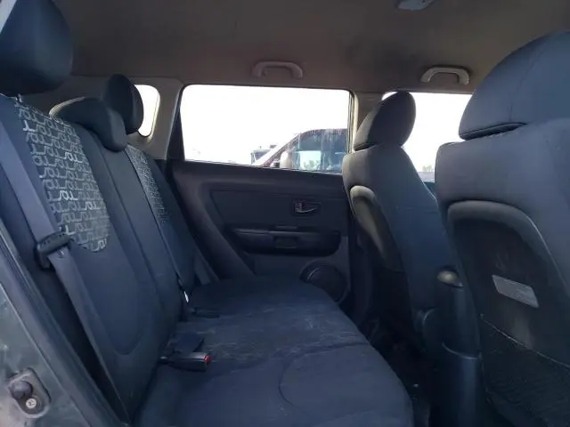 2011 KIA SOUL +  