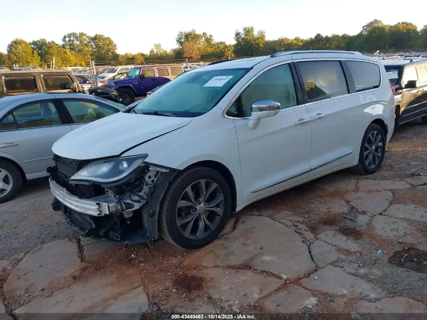 2017 CHRYSLER PACIFICA LIMITED