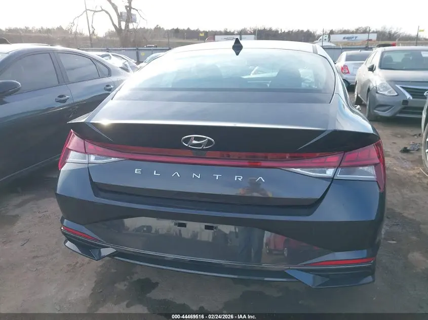 2021 HYUNDAI ELANTRA SEL