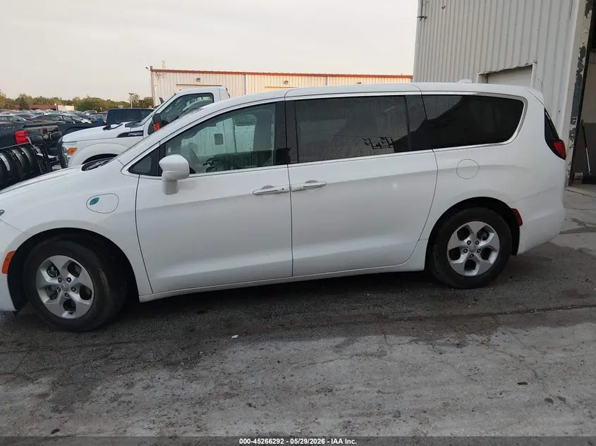 2018 CHRYSLER PACIFICA HYBRID TOURING PLUS