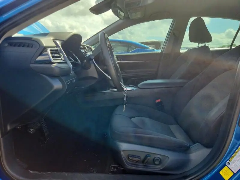 2019 TOYOTA CAMRY LE  