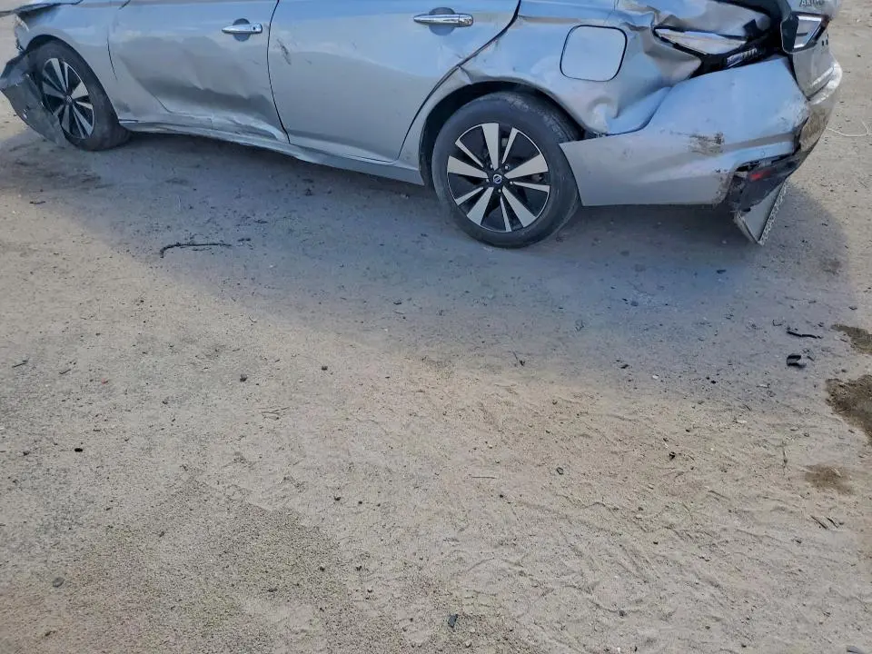 2022 NISSAN ALTIMA SV  