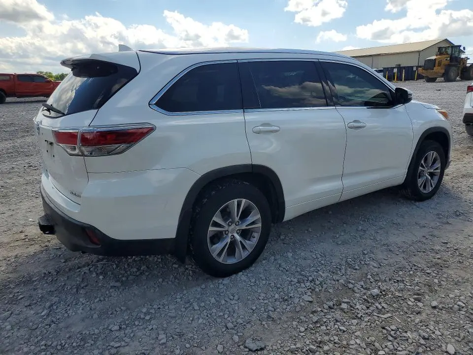 2015 TOYOTA HIGHLANDER XLE  