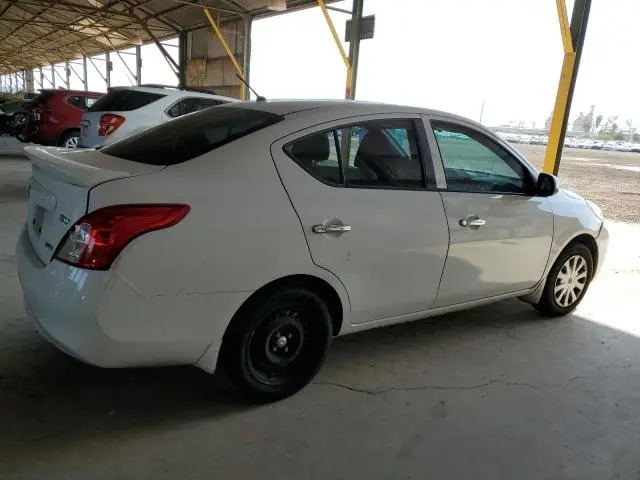 2014 NISSAN VERSA S  