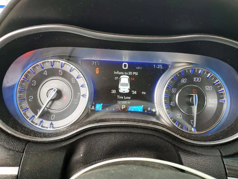 2017 CHRYSLER 300 LIMITED  