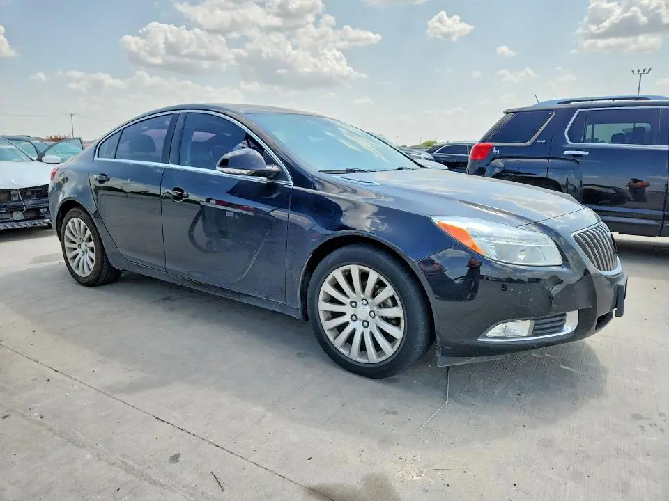 2012 BUICK REGAL   